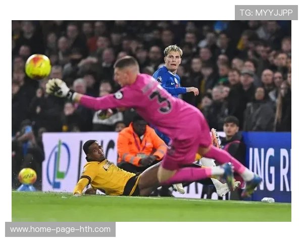 狼队逼抢练习中内托节奏变化极具侵略性