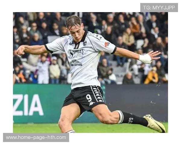 国际米兰年轻前锋在训练中被要求提高第一触的效率